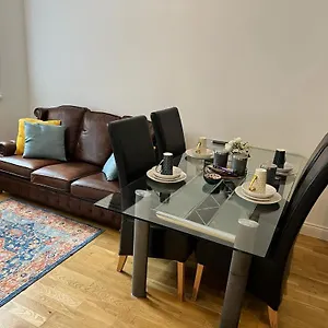  Apartment Quiet, Private And Serene